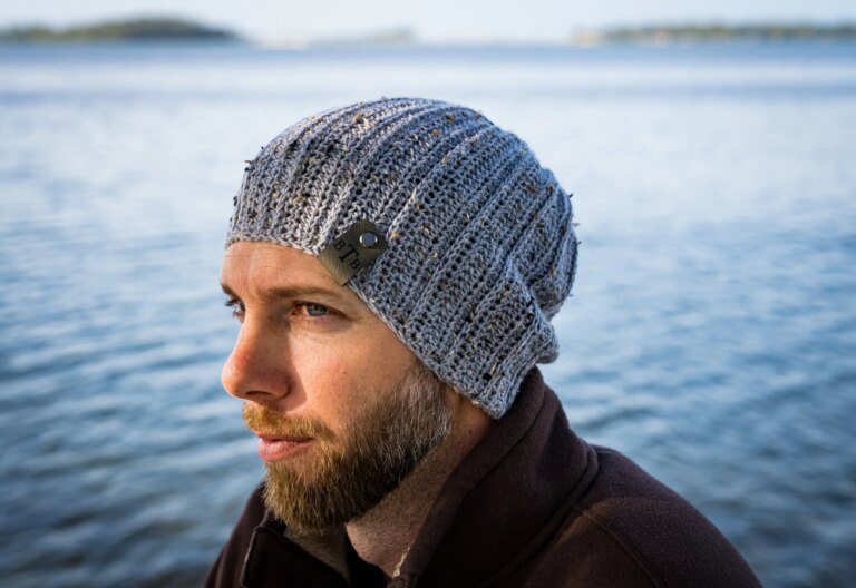 Grey speckled beanie man