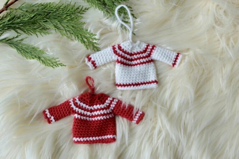 Mini sweater Christmas ornaments
