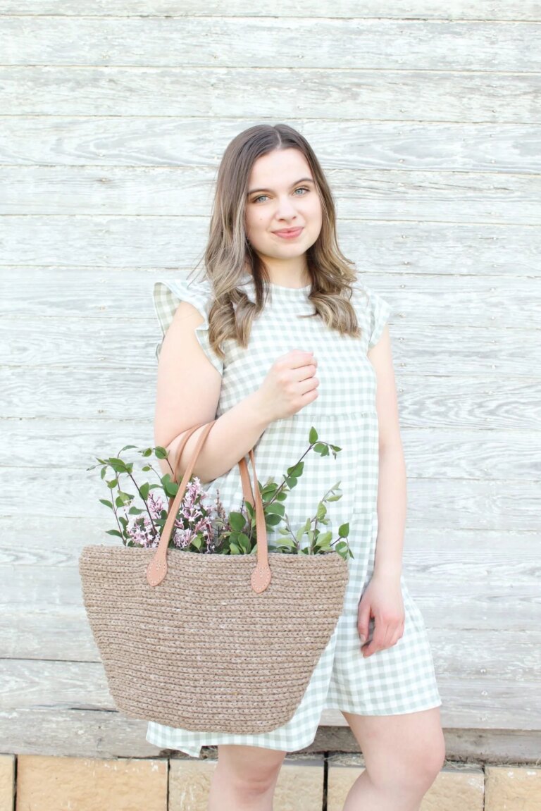Woman gingham dress floral tote
