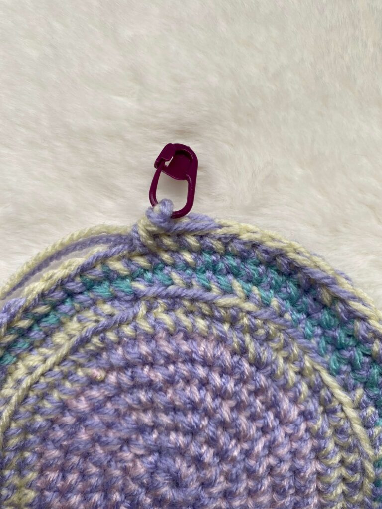 Variegated crochet stitch marker