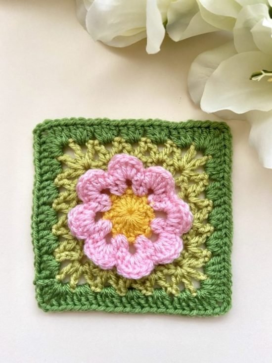 Crocheted flower granny square