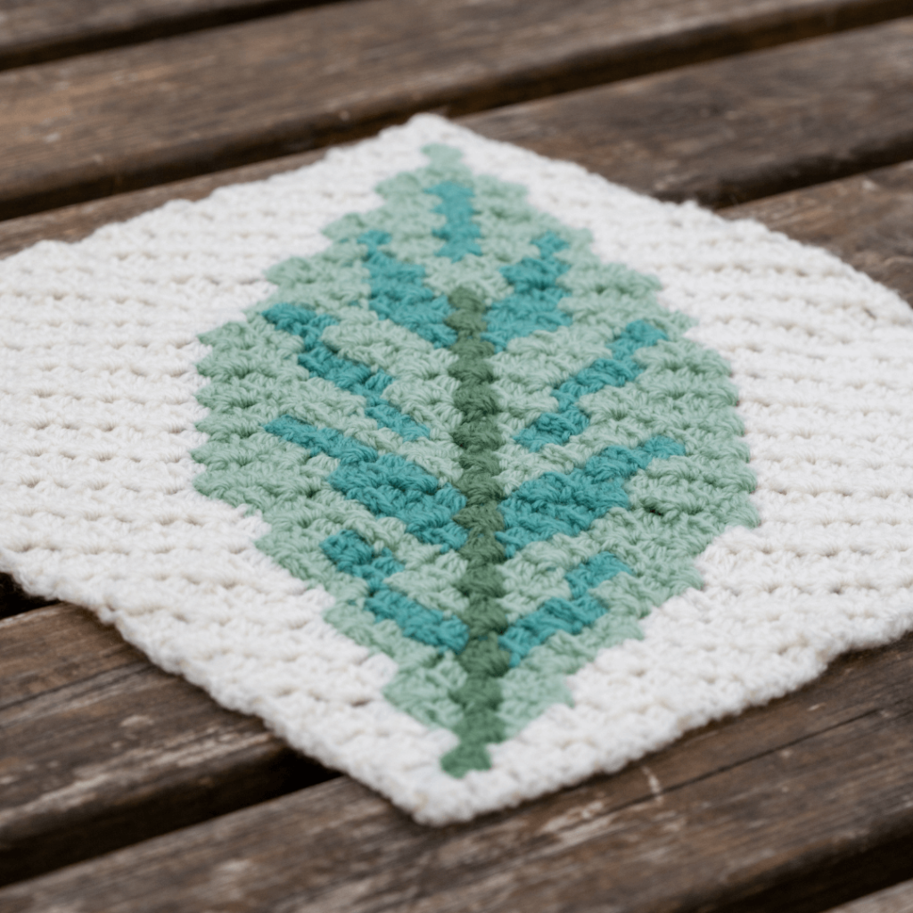 C2C crochet leaf square