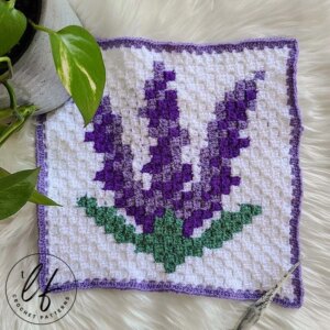 Crochet lavender flower square