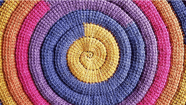 Colorful crochet spiral pattern